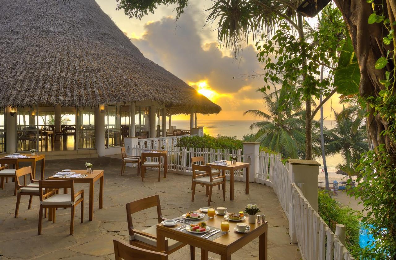 Diamonds Leisure Beach & Golf Resort Diani Beach Esterno foto Sunset at the Beach Club